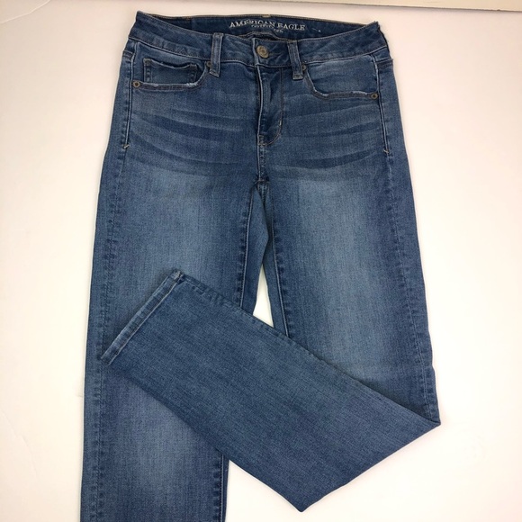 American Eagle Outfitter Super Stretch Skinny Jean 2 Short - Picture 4 of 16